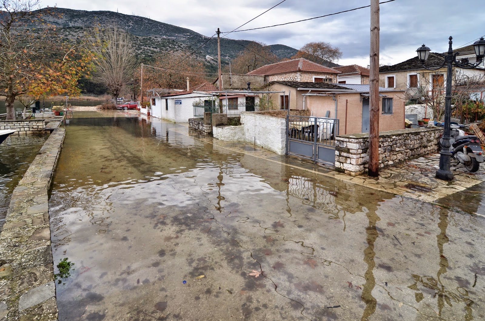 Βούλιαξε και πάλι το Νησί των Ιωαννίνων…