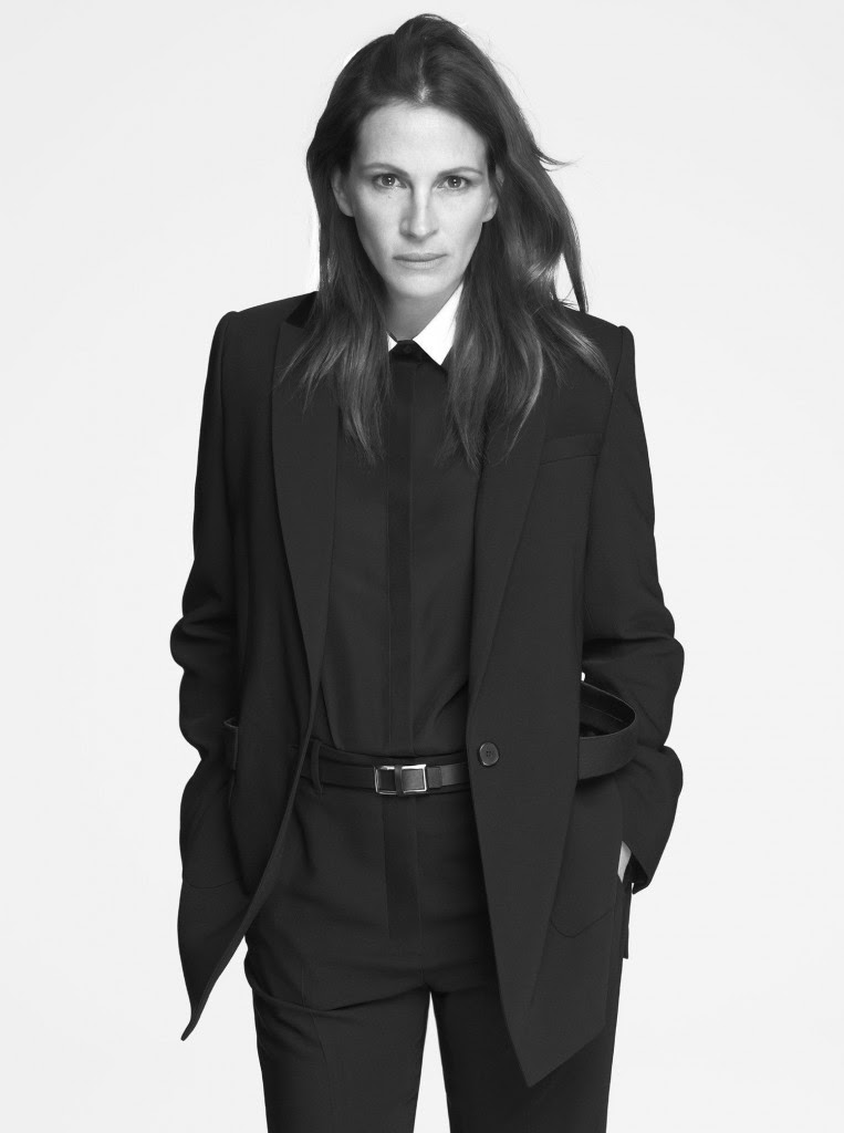 H Julia Roberts ποζάρει χωρίς μακιγιάζ και είναι ΥΠΕΡΟΧΗ!! [pic]