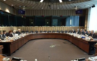 Όλο το παρασκήνιο στην οριακή διαπραγμάτευση για το Eurogroup