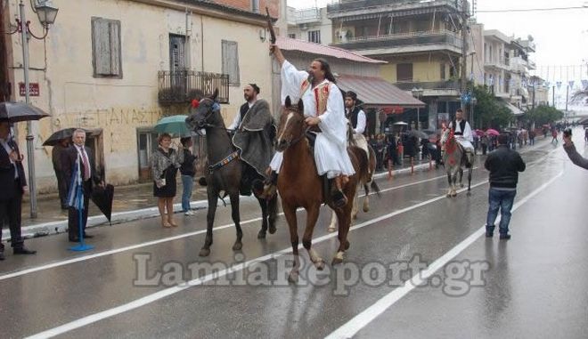 Τα άλογα του Γκλέτσου στην παρέλαση της Στυλίδας