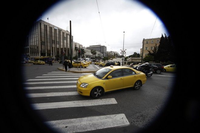 Συνελήφθη μαϊμού ταξιτζής που κυκλοφορώντας με μαϊμού ταξί έβγαλε 116.000 ευρώ