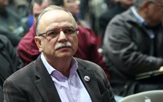 "Φασισμός ο άγριος προπηλακισμός Βαρουφάκη στα Εξάρχεια"