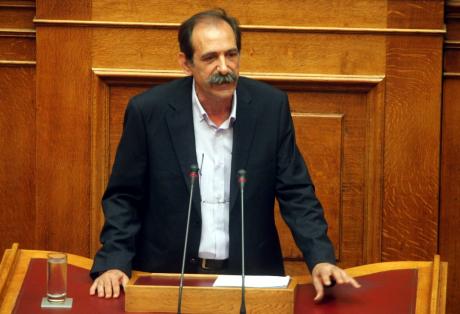 Ο Βασίλης Χατζηλάμπρου εξηγεί γιατί καταψήφισε τη συμφωνία