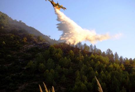 Πύρινη κόλαση στη Ρόδο