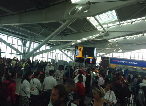 Χάος στο Terminal 5 από διακοπή ρεύματος – Heathrow