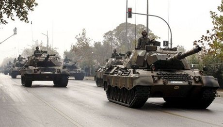 LIVE: Η στρατιωτική παρέλαση της Θεσσαλονίκης