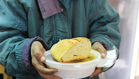 Θεσσαλονίκη: Κοινωνική στήριξη με συσσίτια από το δήμο Θερμαϊκού