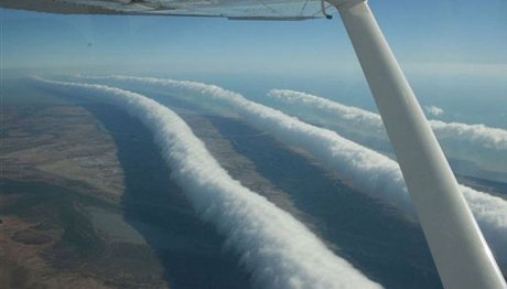 Παράξενα σύννεφα στον ουρανό! (photos)