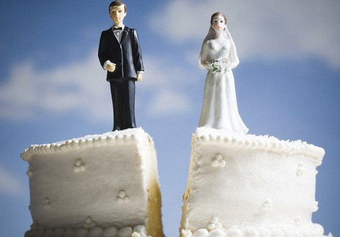 Γάμος σε κρίση: Τα 7 σημάδια που το αποδεικνύουν..
