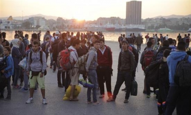 Αλλοι 2.349 μετανάστες στο λιμάνι του Πειραιά