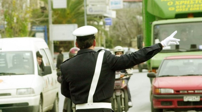 Τροχονόμος συνέλαβε διακινητή ηρωίνης στην Πάτρα