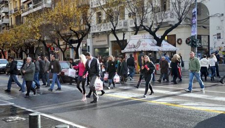 Θεσσαλονίκη: Ανοιχτά τα καταστήματα αύριο από τις 11:00