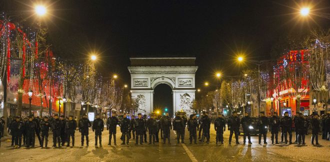 Συλλήψεις… «με το τσουβάλι» στη Γαλλία την Πρωτοχρονιά