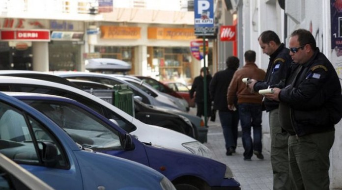 Έρχονται 215.000 «ραβασάκια» του Δήμου Αθηναίων για παραβάσεις του ΚΟΚ