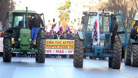 «Σκληραίνουν» τα μπλόκα – Που και πότε θα κλείσουν οι δρόμοι