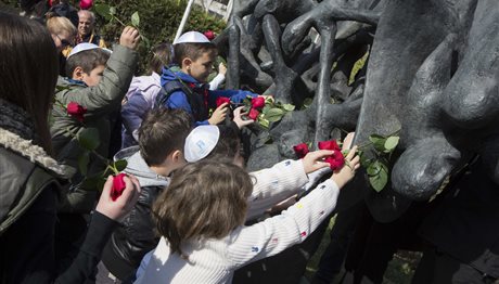 Θεσσαλονίκη: Εκδήλωση μνήμης για το Ολοκαύτωμα των Εβραίων (ΦΩΤΟ)