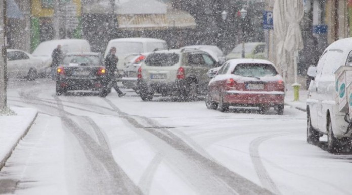 Προβλήματα από τα χιόνια σε Ξάνθη και Ροδόπη