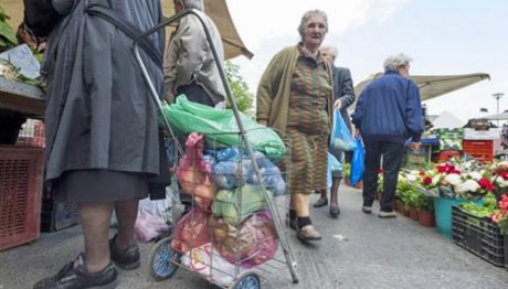 Θεσσαλονίκη: Πρόστιμο 10.000€ σε καρκινοπαθή που πουλούσε αντικείμενα σε λαϊκή