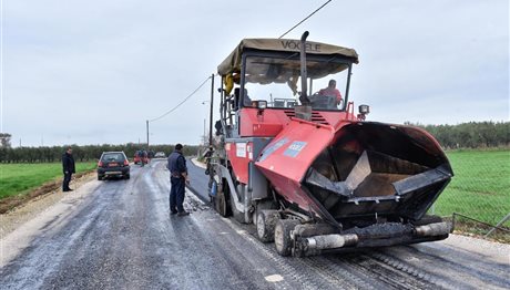 Χαλκιδική: Εργασίες ασφαλτοστρώσεων στο δήμο Πολυγύρου (φωτο)