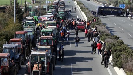 Μπλόκα αγροτών: Αυτοί είναι οι κλειστοί δρόμοι στη Βόρεια Ελλάδα