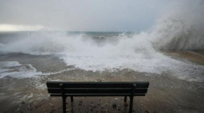 Άστατος και σήμερα ο καιρός με συννεφιά, βροχές και βοριάδες