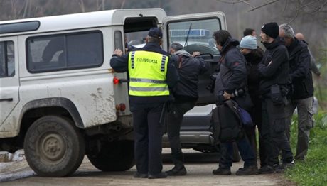 Πρόστιμο και απαγόρευση εισόδου στους φωτορεπόρτερ και ακτιβιστές που μπήκαν στην ΠΓΔΜ