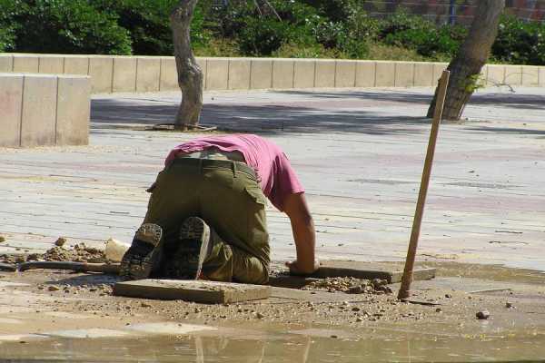 16 θέσεις εργασίας στην ΠΕ Αττικής