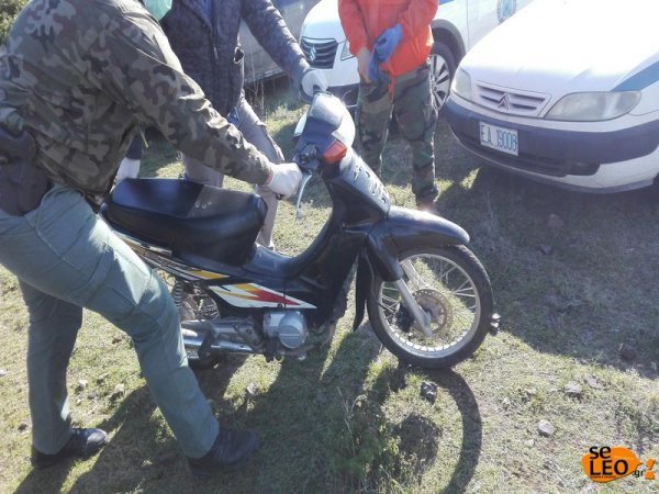 Tην χτύπησε αυτοκίνητο και συνέχισε να μιλάει στο κινητό (ΦΩΤΟ)