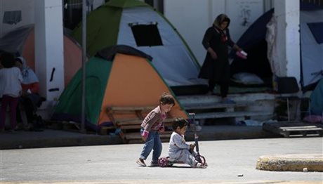 Παρέμβαση εισαγγελέα για τα περί εκπόρνευσης προσφυγόπουλων