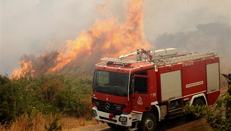 Θεσσαλονίκη: Σε αντιπυρική ετοιμότητα ο δήμος Παύλου Μελά (φωτο)