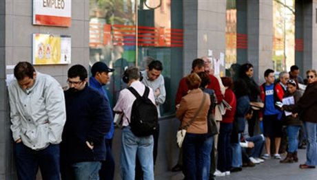 Η Ευρώπη χωρισμένη σε Βορρά και Νότο: Διπλάσιοι οι άνεργοι από το 2008