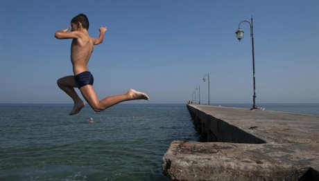 Θεσσαλονίκη: Καιρός για βουτιές και μπάνια