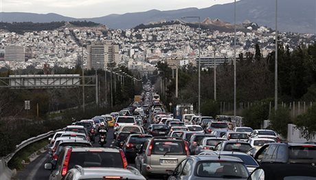 Κυκλοφοριακό κομφούζιο στην Αθήνα λόγω απεργίας στα μέσα μεταφοράς