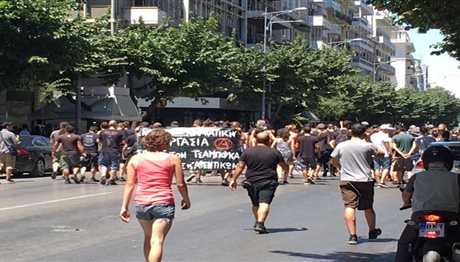 Θεσσαλονίκη ΤΩΡΑ: Πορεία κατά ανοιχτών καταστημάτων – Κλειστή η Τσιμισκή