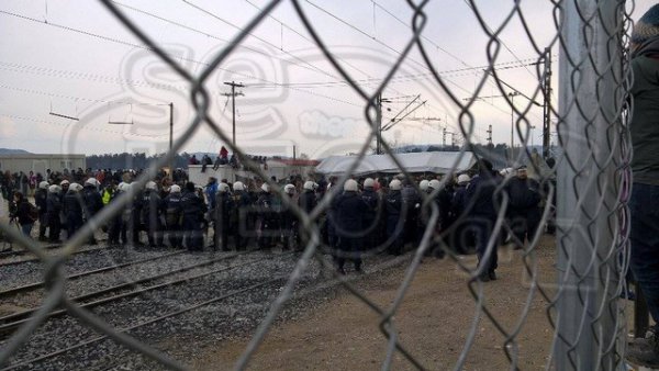 Υπέρ του κλεισίματος των συνόρων όλο και περισσότεροι Ευρωπαίοι