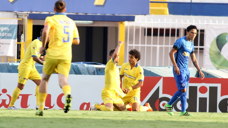 Απέδρασε ο Παναιτωλικός, 2-0 τον Ατρόμητο στο Περιστέρι