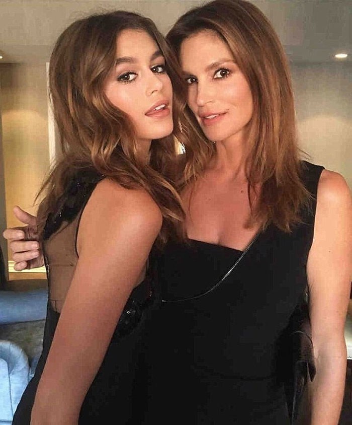 Cindy Crawford – Kaia Gerber: Μαμά και κόρη έστρεψαν πάνω τους τα φλας