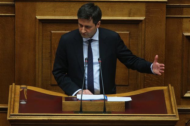 Χουλιαράκης: Η συμφωνία ο μοναδικός οδικός χάρτης για έξοδο από την ύφεση