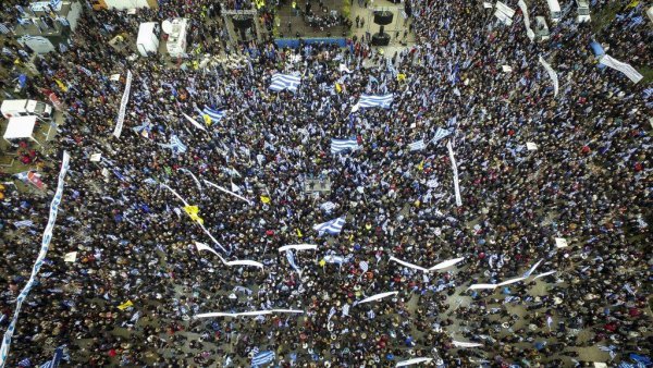 Πώς είδαν ξένα ΜΜΕ το συλλαλητήριο στη Θεσσαλονίκη