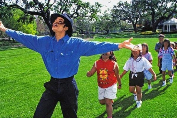 10 αλλόκοτα πράγματα που έκρυβε ο Michael Jackson στη Neverland (φωτό)