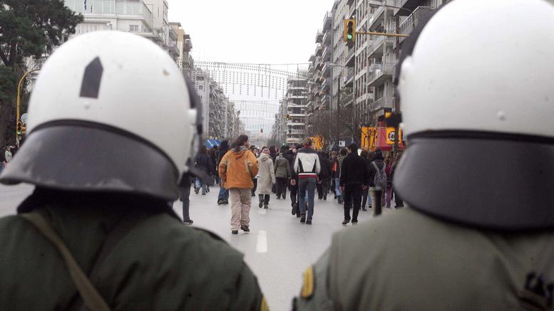 Θεσσαλονίκη: Καταδίκη αστυνομικού των ΜΑΤ για επικίνδυνη σωματική βλάβη σε διαδηλωτή