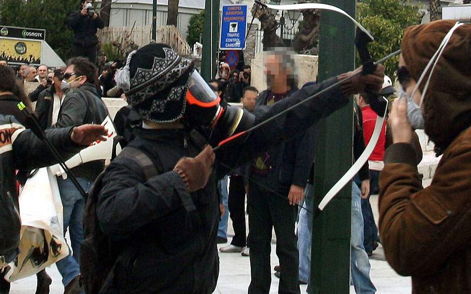 Απέδρασε από τις φυλακές Τίρυνθας ο «Τοξοβόλος του Συντάγματος»