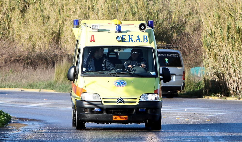 Μωρό έπεσε από μπαλκόνι στο Βόλο