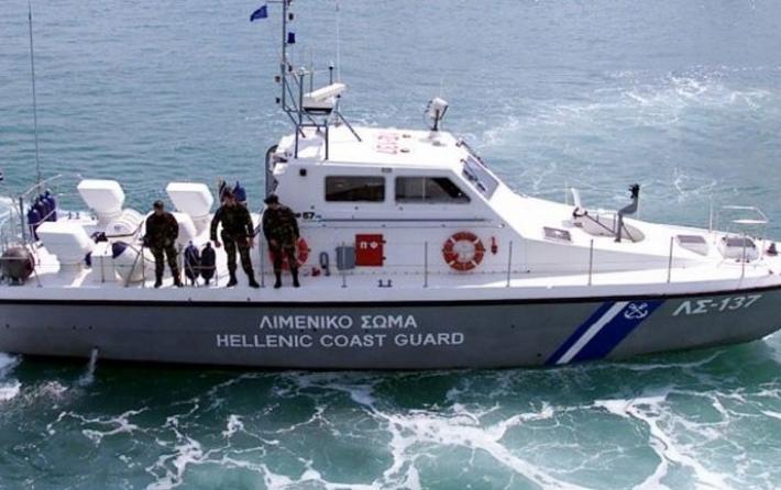 Συνελήφθη άνδρας που μετέφερε 22χρονη από τη Χίο στον Πειραιά μέσα σε βαλίτσα