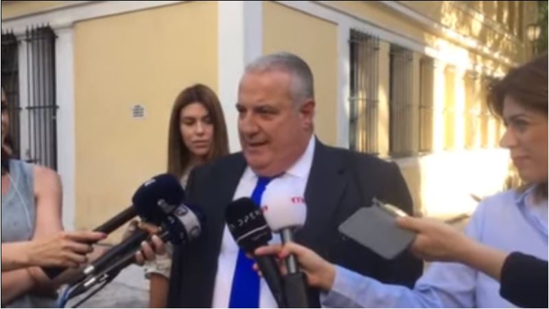 Επίθεση με βιτριόλι: “Επιμένει πως δεν έχει σχέση με την υπόθεση”, δήλωσε ο δικηγόρος της 35χρονης [βίντεο]